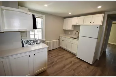 16 Magnolia Ave #7, Gloucester, MA 01930 - Photo 3
