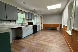 16 Prospect St, Erving, MA 01344 - Photo 11