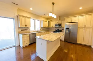 194 Oak St, Shrewsbury, MA 01545 - Photo 3