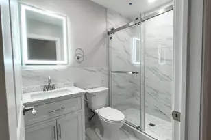 84 Chelsea St, Boston, MA 02128 - Photo 5