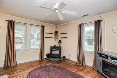 140 Mendon St, Hopedale, MA 01747 - Photo 5