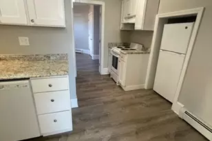 38 Boston St, Salem, MA 01970 - Photo 5