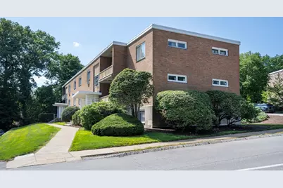 30 Jacqueline Road #D, Waltham, MA 02452 - Photo 3