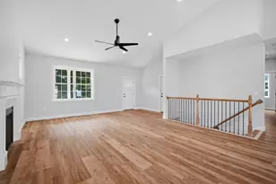 2 SKINNERWOODS Wy, South Hadley, MA 01033 - Photo 9