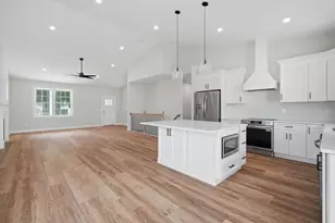 2 SKINNERWOODS Wy, South Hadley, MA 01033 - Photo 11