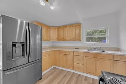 4 Eddy St, Ware, MA 01082 - Photo 3