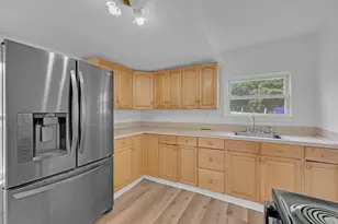 4 Eddy St, Ware, MA 01082 - Photo 3