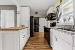 6 Appletree Rd, Danvers, MA 01923 - Photo 9