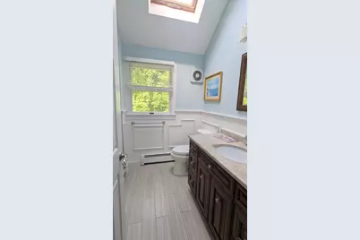 4 Dale St, Burlington, MA 01803 - Photo 11