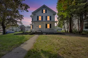 302 Chestnut St, Clinton, MA 01510 - Photo 1