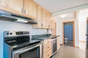 71 West St, Hatfield, MA 01088 - Photo 7