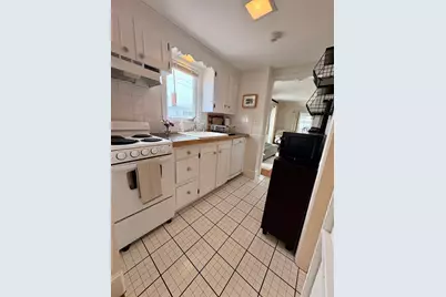 77 Pleasant St #5, Newburyport, MA 01950 - Photo 7