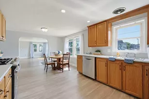 30 Lloyd St, Blackstone, MA 01504 - Photo 19