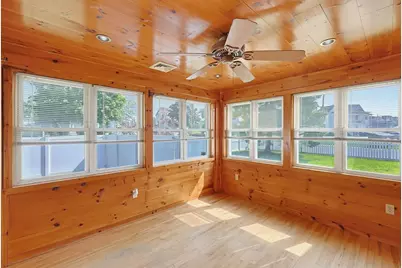 30 Lloyd St, Blackstone, MA 01504 - Photo 9