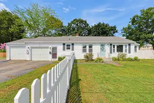 30 Lloyd St, Blackstone, MA 01504 - Photo 5