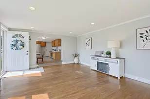 30 Lloyd St, Blackstone, MA 01504 - Photo 7