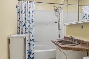 59 Waverly St, Springfield, MA 01107 - Photo 7