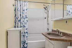59 Waverly St, Springfield, MA 01107 - Photo 7