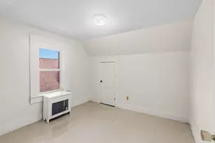59 Waverly St, Springfield, MA 01107 - Photo 9