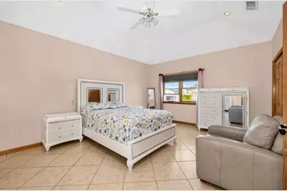 33 Tedford Ave, Revere, MA 02151 - Photo 15