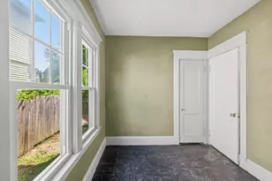 371 Oakland St, Springfield, MA 01108 - Photo 9