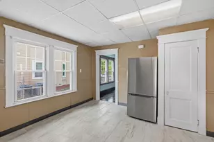 371 Oakland St, Springfield, MA 01108 - Photo 5