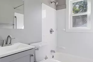 257 N Washington, Belchertown, MA 01007 - Photo 15
