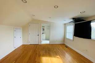 18 Richardson St, Boston, MA 02135 - Photo 11