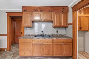 21-23 Colchester St, Springfield, MA 01109 - Photo 17