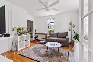 17 Holworthy Pl, Cambridge, MA 02138 - Photo 1