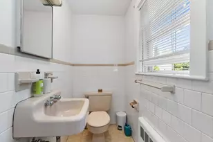 17 Holworthy Pl, Cambridge, MA 02138 - Photo 5