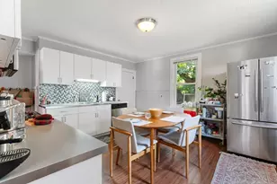 17 Holworthy Pl, Cambridge, MA 02138 - Photo 3