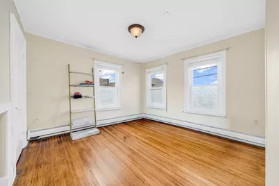 9 Sycamore St, Somerville, MA 02143 - Photo 13