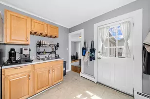 9 Sycamore St, Somerville, MA 02143 - Photo 23