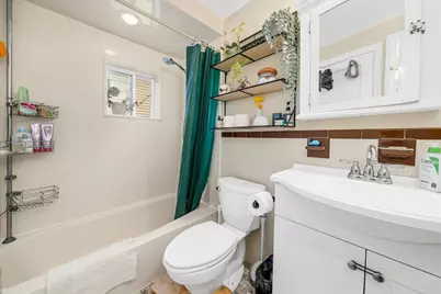 9 Sycamore St, Somerville, MA 02143 - Photo 17