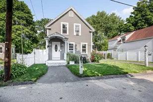 9 Cottage St, Dracut, MA 01826 - Photo 1
