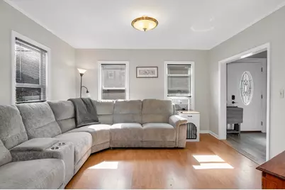 9 Cottage Street, Dracut, MA 01826 - Photo 5