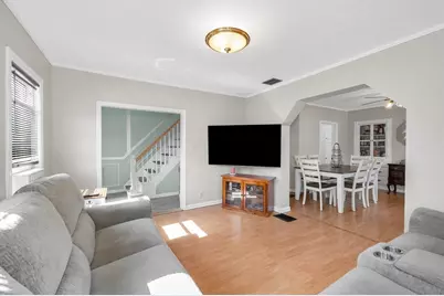9 Cottage Street, Dracut, MA 01826 - Photo 7