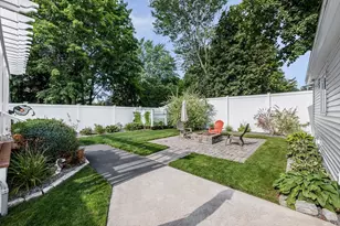 9 Cottage St, Dracut, MA 01826 - Photo 33