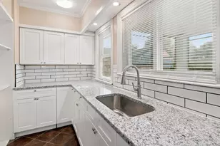 16 Hartford St, South Hadley, MA 01075 - Photo 7