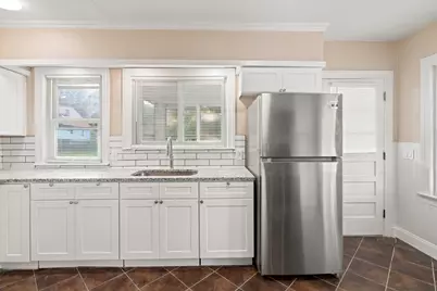 16 Hartford St, South Hadley, MA 01075 - Photo 5