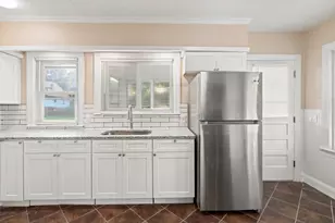 16 Hartford St, South Hadley, MA 01075 - Photo 5