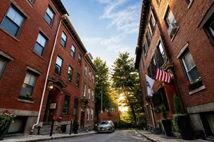 6 Centre Pl, Boston, MA 02119 - Photo 5