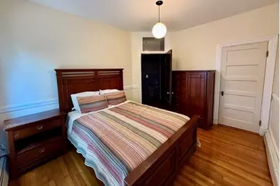 7 Chilcott Pl #1, Boston, MA 02130 - Photo 5