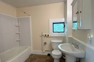 19 Wareham St, Middleborough, MA 02346 - Photo 9