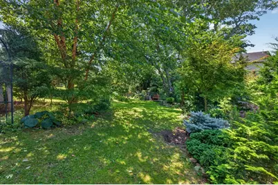 55 Irving St, Fall River, MA 02723 - Photo 25