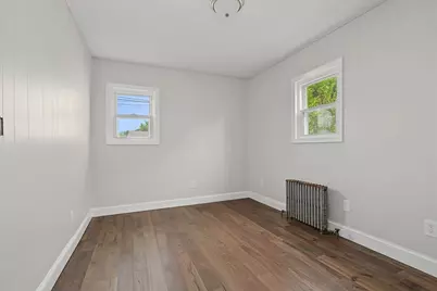 10 Carlisa Dr, Fall River, MA 02723 - Photo 5