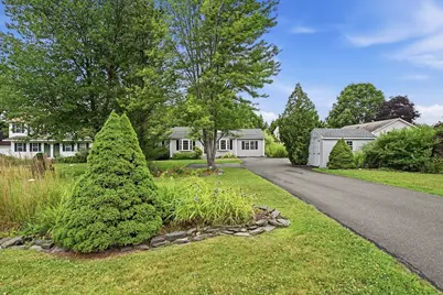 14 Florence Rd, Easthampton, MA 01027 - Photo 5
