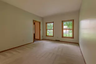 20 Nolan Ln, Agawam, MA 01030 - Photo 15