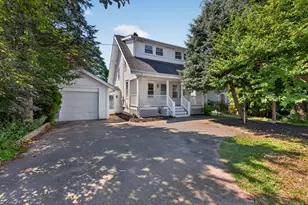 1496 Riverside Ave, Somerset, MA 02726 - Photo 1